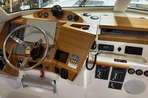LYNDAH LOU Worth Avenue Yachts