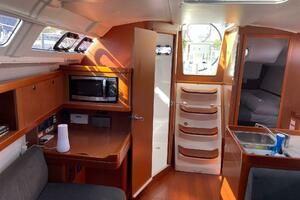 37ft Beneteau Yacht For Sale