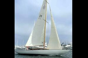 Jewel 32ft Kettenburg Yacht For Sale