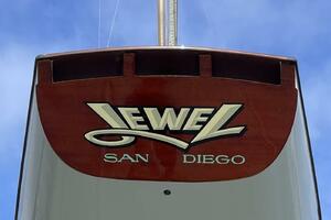 Jewel 32ft Kettenburg Yacht For Sale