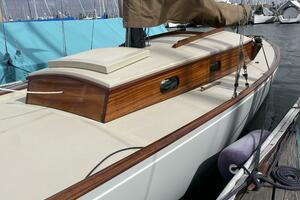 Jewel 32ft Kettenburg Yacht For Sale