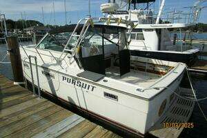 1985 Pursuit 3100 Open thumbnail 2