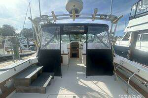 1985 Pursuit 3100 Open thumbnail 15
