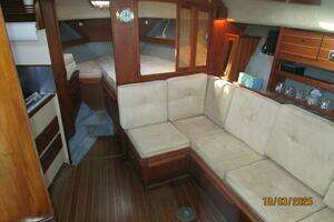 1985 Pursuit 3100 Open thumbnail 29