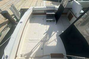 1985 Pursuit 3100 Open thumbnail 17