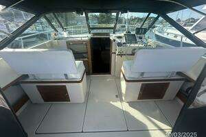 1985 Pursuit 3100 Open thumbnail 20