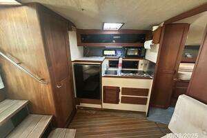 1985 Pursuit 3100 Open thumbnail 31