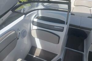 20ft Bayliner Yacht For Sale