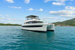 2024 Fountaine Pajot thumbnail 3