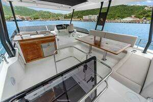 2024 Fountaine Pajot thumbnail 21