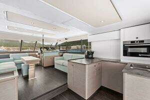 2024 Fountaine Pajot thumbnail 31