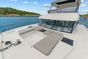 2024 Fountaine Pajot thumbnail 9