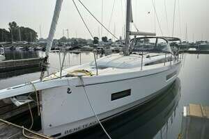 40-ft-Beneteau-2022-40.1-St. Catharines Ontario Canada yacht for sale