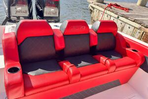 CAT 5 36ft Avanti Yacht For Sale