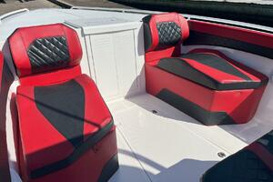 CAT 5 36ft Avanti Yacht For Sale
