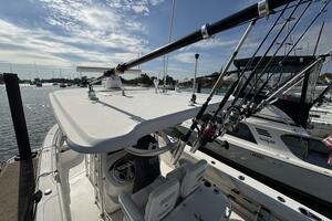 32ft Boston Whaler Yacht For Sale
