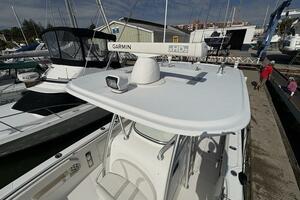 32ft Boston Whaler Yacht For Sale