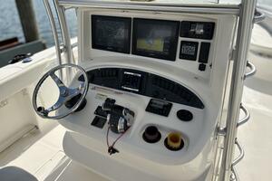 32ft Boston Whaler Yacht For Sale