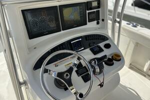 32ft Boston Whaler Yacht For Sale