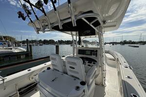 32ft Boston Whaler Yacht For Sale
