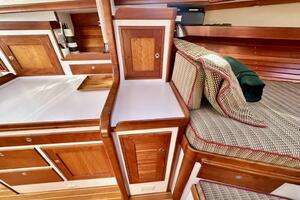 MAESTRO 38ft Lyman Morse Yacht For Sale