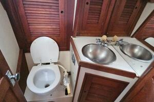 Cloudburst 37ft Tartan Yacht For Sale