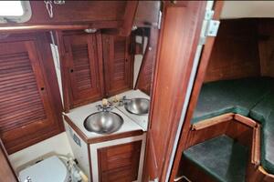Cloudburst 37ft Tartan Yacht For Sale