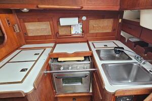 Cloudburst 37ft Tartan Yacht For Sale
