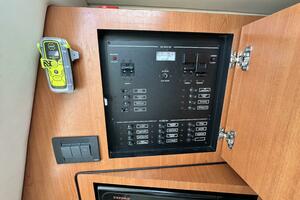 29ft Hydra Sports Yacht For Sale