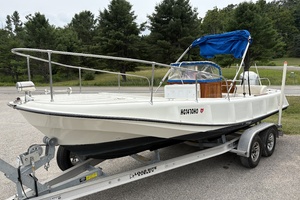 21ft Boston Whaler Yacht For Sale