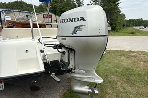 21ft Boston Whaler Yacht For Sale