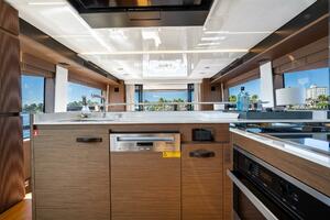 71ft Prestige Yacht For Sale