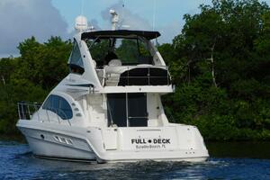 Full Deck 44ft Sea Ray Yacht For Sale