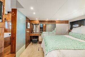 2011 Fairline 65 Squadron thumbnail 53