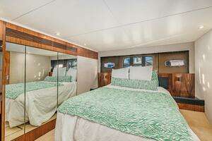 2011 Fairline 65 Squadron thumbnail 52