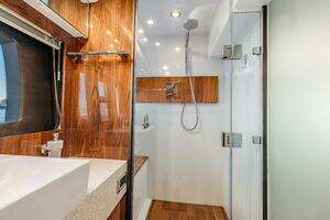 2011 Fairline 65 Squadron thumbnail 56