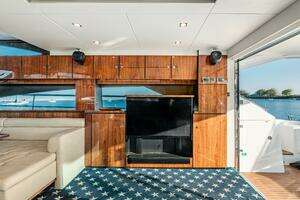 2011 Fairline 65 Squadron thumbnail 36