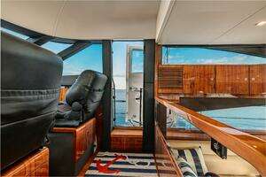 2011 Fairline 65 Squadron thumbnail 23