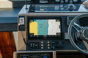 2011 Fairline 65 Squadron thumbnail 25