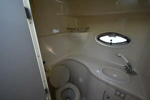New Listing  31ft Sea Ray Yacht For Sale