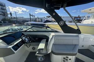 25ft Sea Ray Yacht For Sale