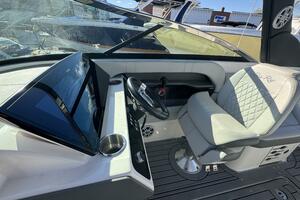 25ft Sea Ray Yacht For Sale