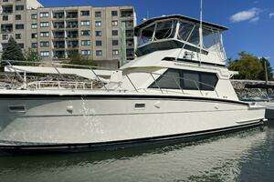 1988 Hatteras Convertible thumbnail 4