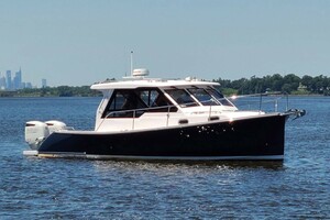 Forever Moor 34ft True North Yacht For Sale