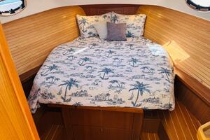 Forever Moor 34ft True North Yacht For Sale