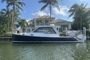 Forever Moor 34ft True North Yacht For Sale