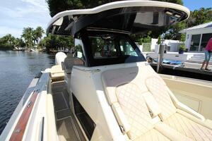 Lilaia 34ft Chris Craft Yacht For Sale