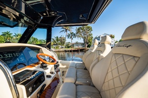 2020 Chris-Craft Catalina 34 thumbnail 15