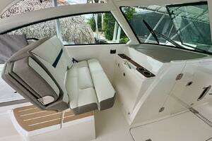 2024 Tiara Sport 34 LX thumbnail 13