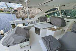 2024 Tiara Sport 34 LX thumbnail 11